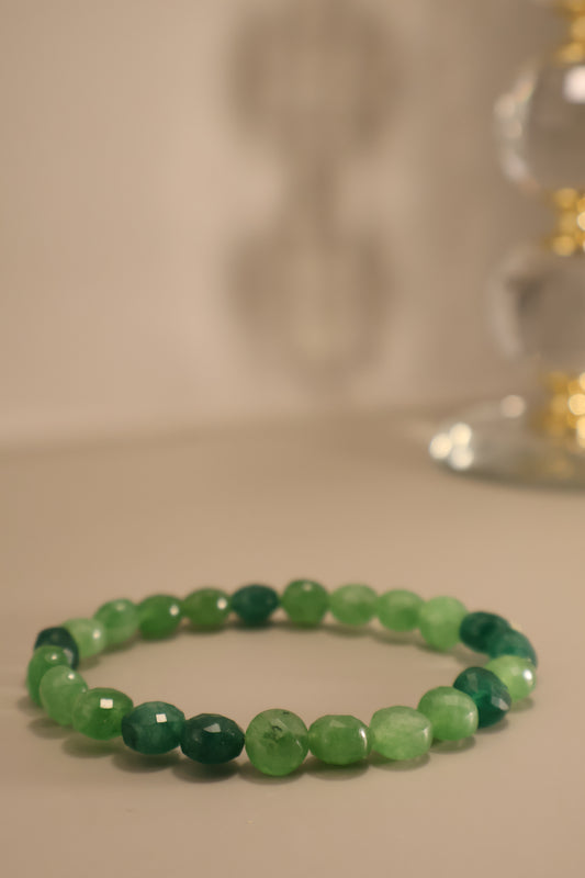 Glass Emerald Bead Bracelet