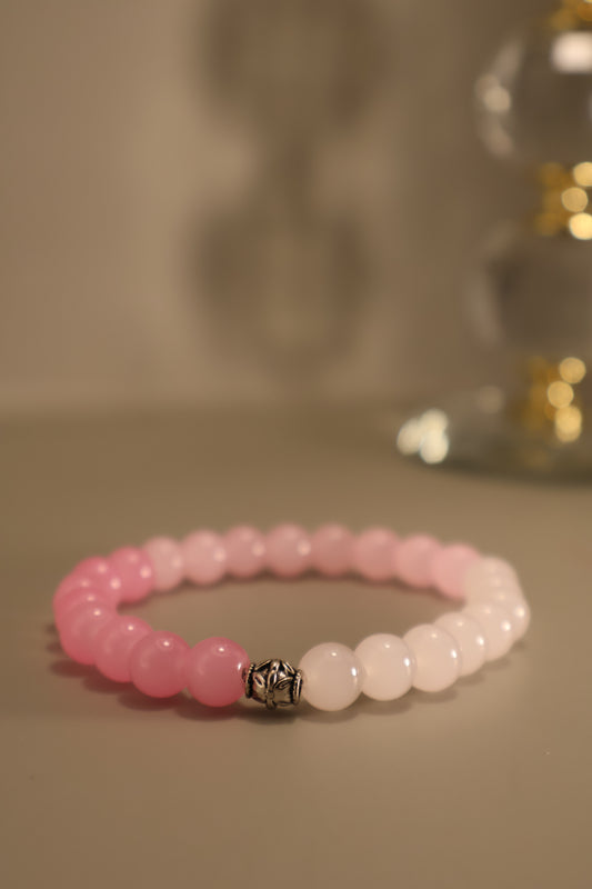 Medium Glass Pink Ombre Bead Bracelet