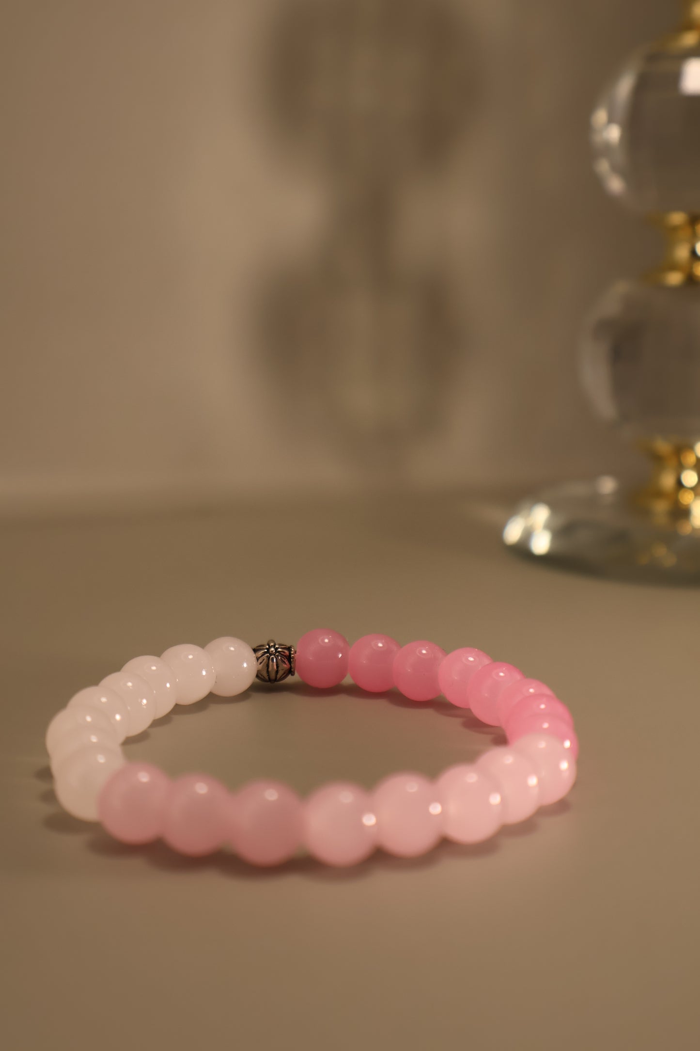 Medium Glass Pink Ombre Bead Bracelet